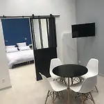 Montreuil Holidays Sas Montreuil (Pas-de-Calais)