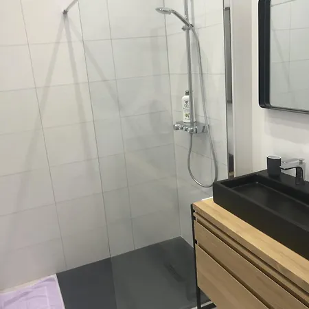 Montreuil Holidays Sas Apartament *