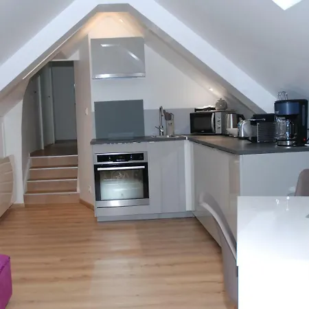 Apartament Montreuil Holidays Sas *
